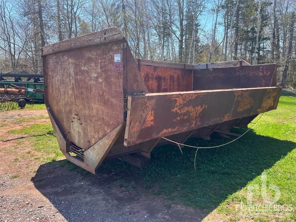 Gehl 750 Ballenanhänger