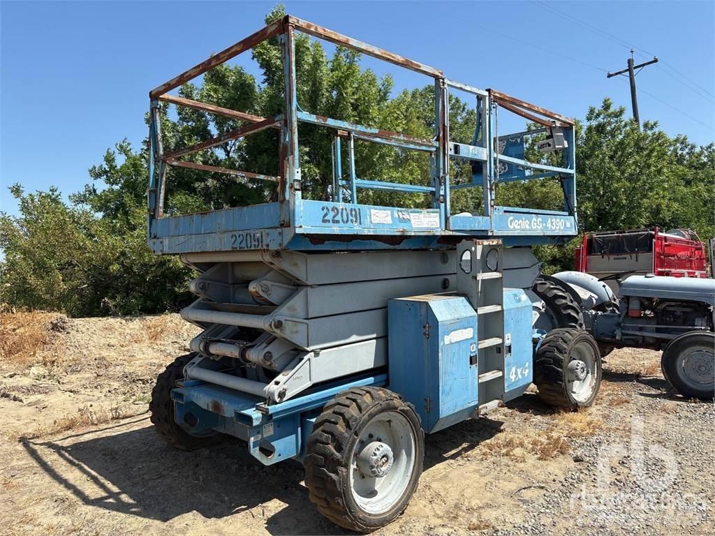 Genie GS-4390 Scheren-Arbeitsbühnen