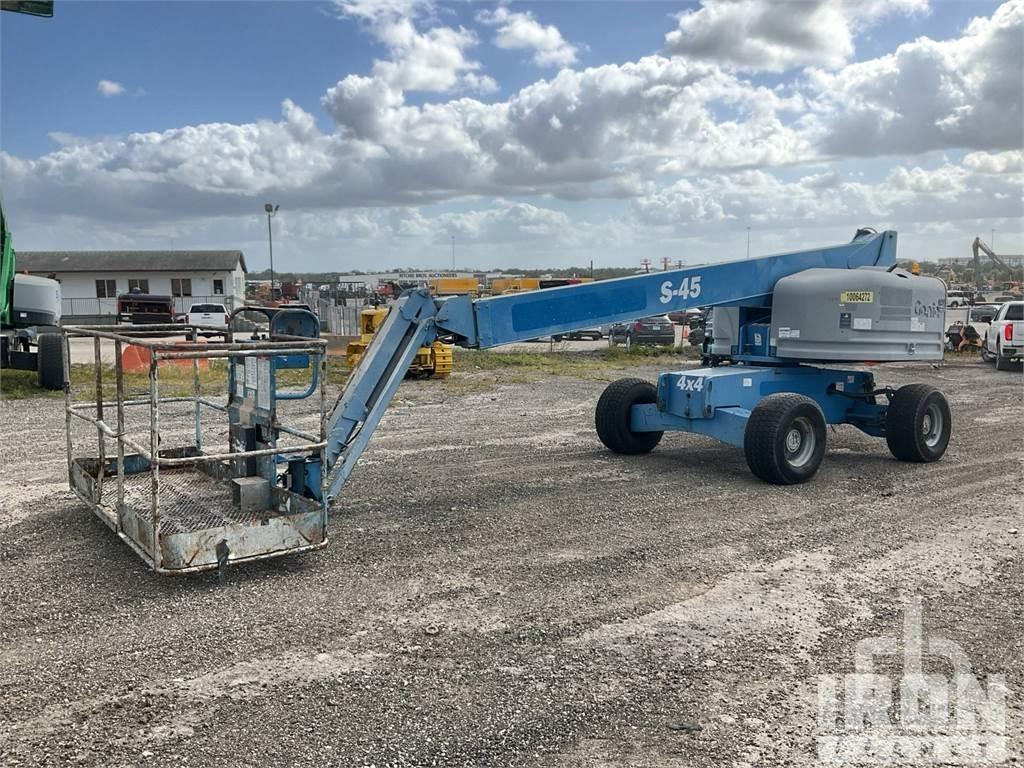 Genie S45 Gelenkteleskoparbeitsbühnen