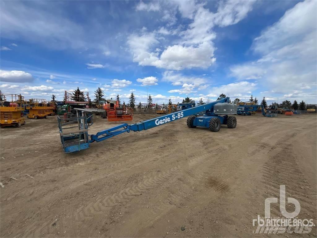 Genie S85 Gelenkteleskoparbeitsbühnen