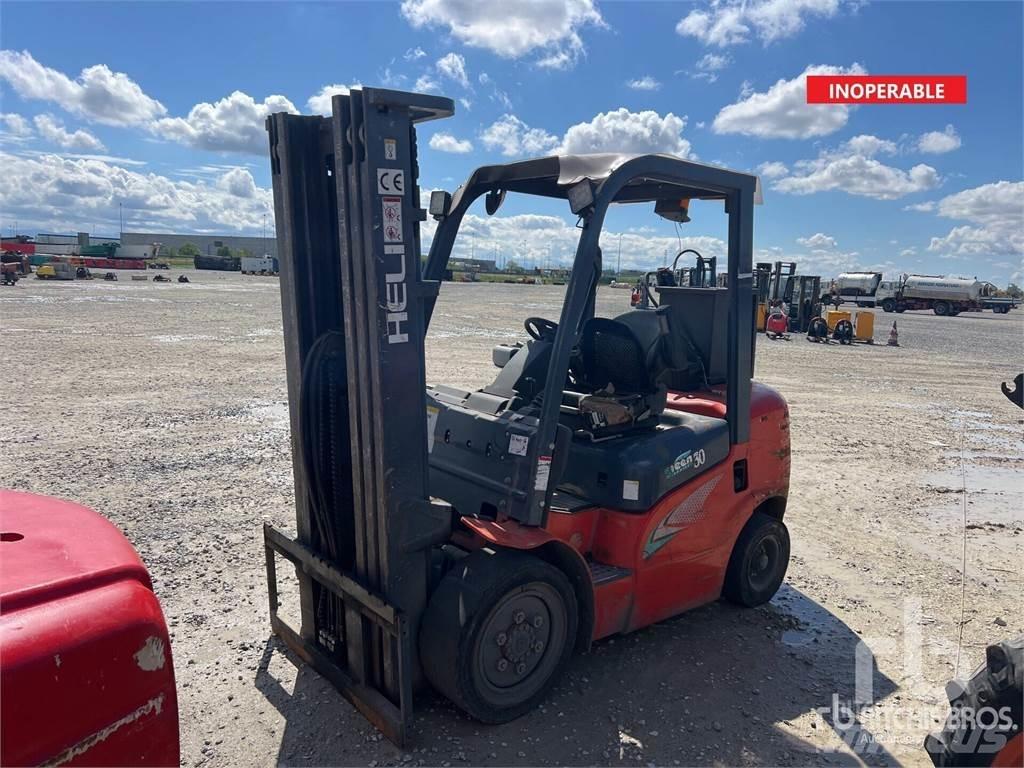 Heli CPYD30 Diesel Stapler