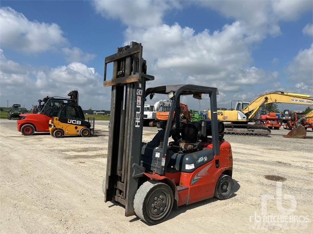 Heli CPYD30 Diesel Stapler