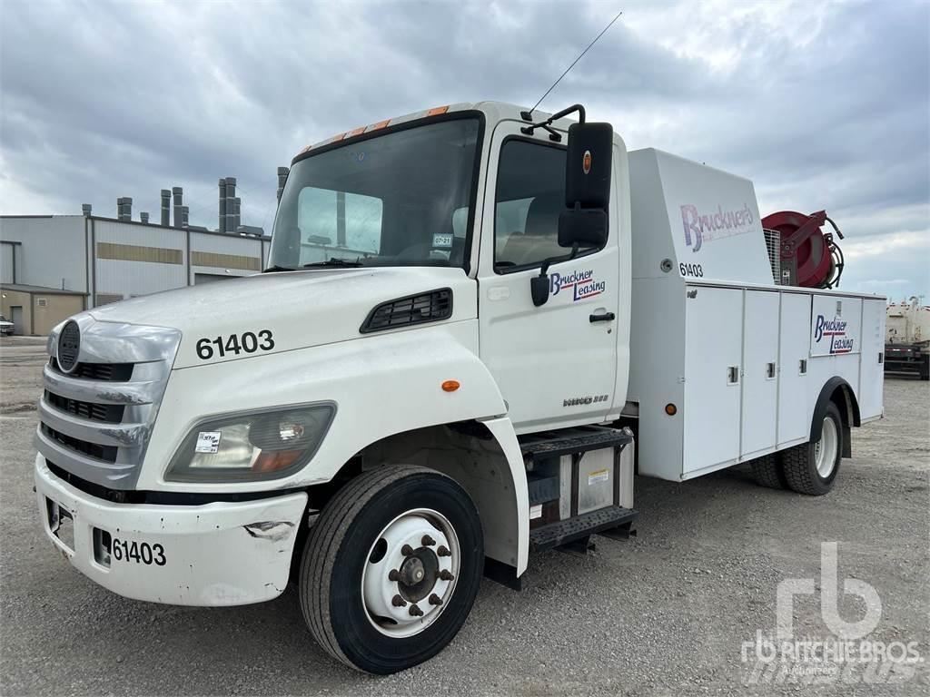 Hino 268 Kommunal-Sonderfahrzeuge