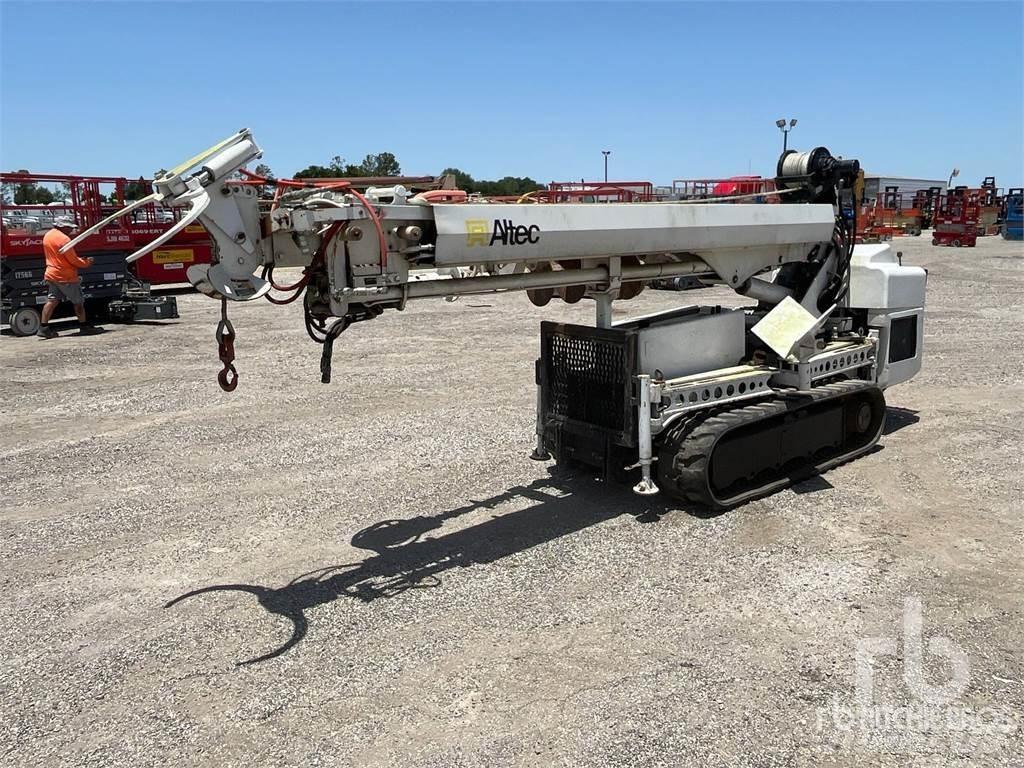 Hinowa PT3000 Fahrzeug mit mobiler Bohranlage