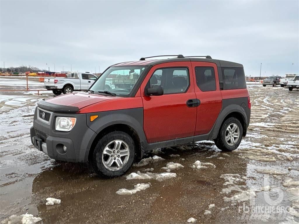 Honda ELEMENT Pickup/Pritschenwagen
