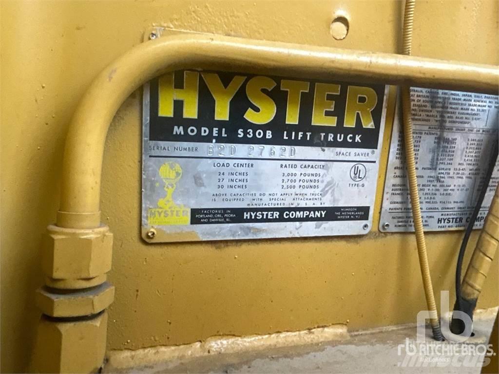 Hyster S30B Diesel Stapler