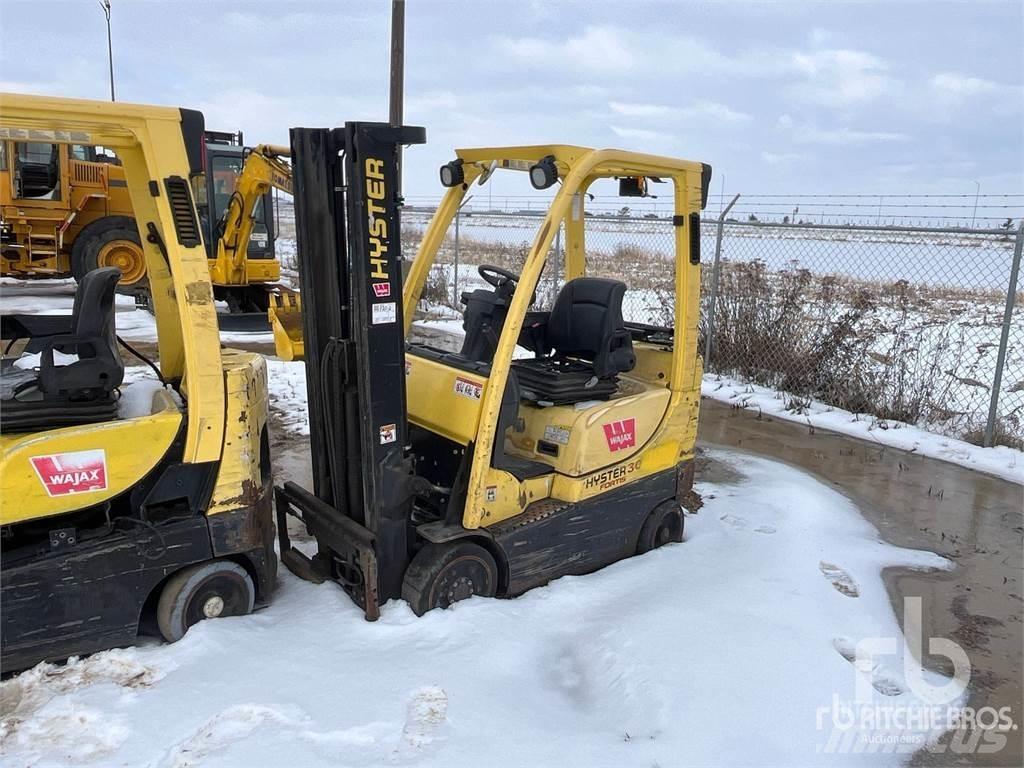 Hyster S30FT Diesel Stapler