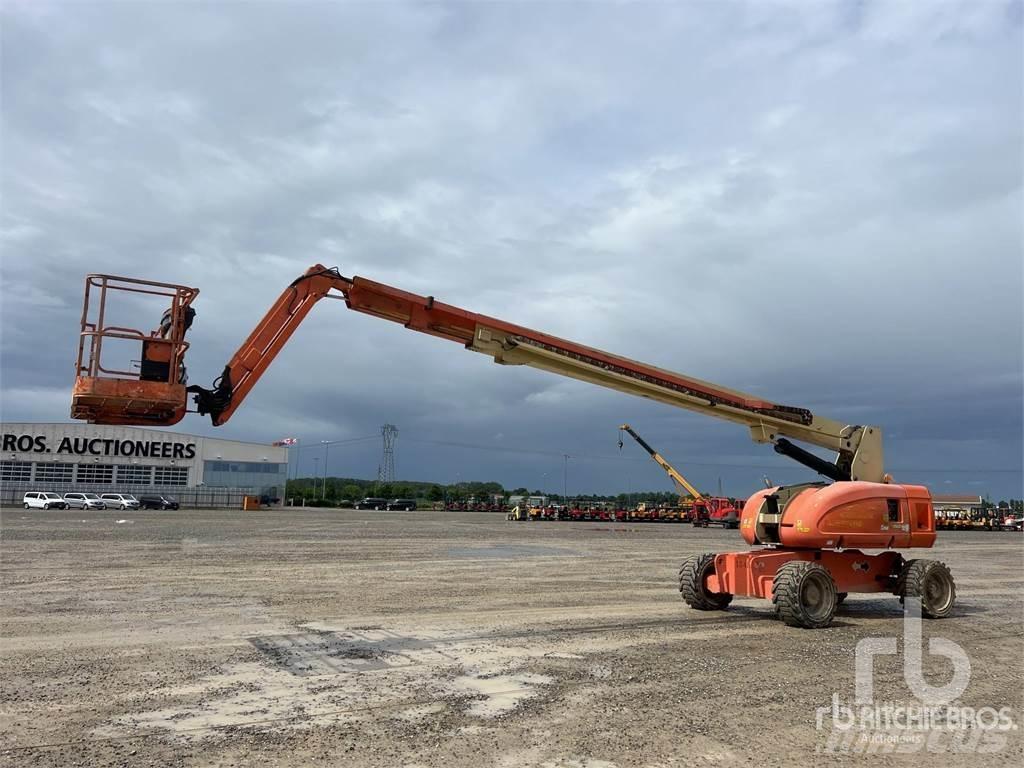 JLG 860SJ Gelenkteleskoparbeitsbühnen