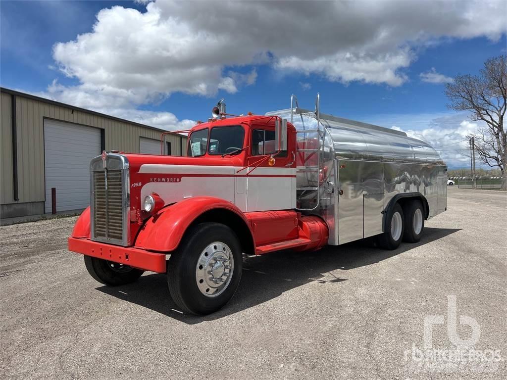 Kenworth CC925C Tankwagen