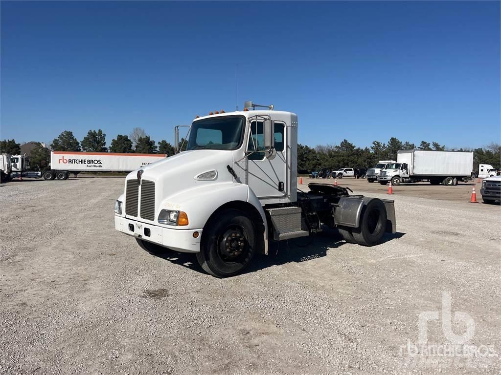 Kenworth T300 Sattelzugmaschinen