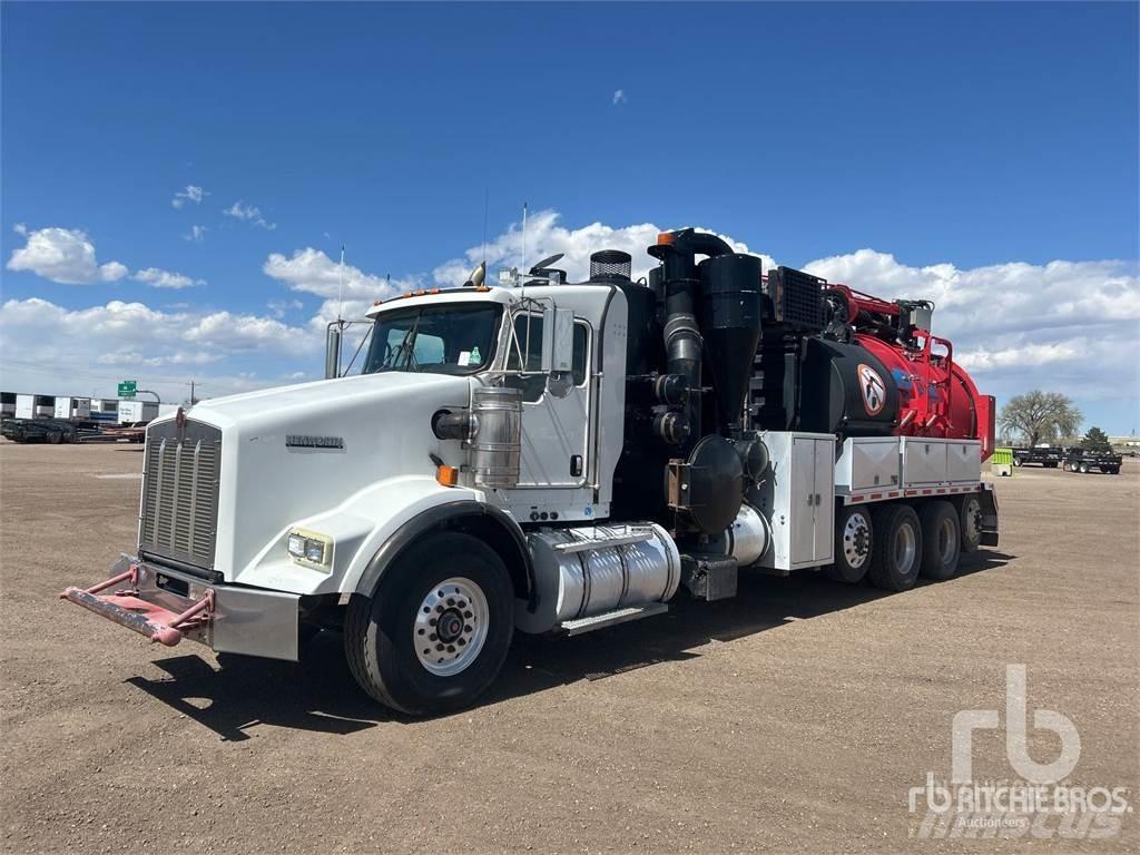 Kenworth T800 Saug- und Druckwagen