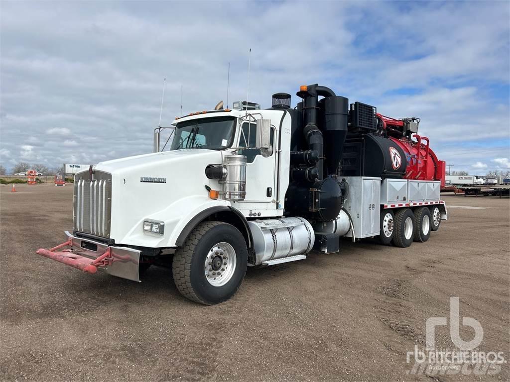 Kenworth T800 Saug- und Druckwagen