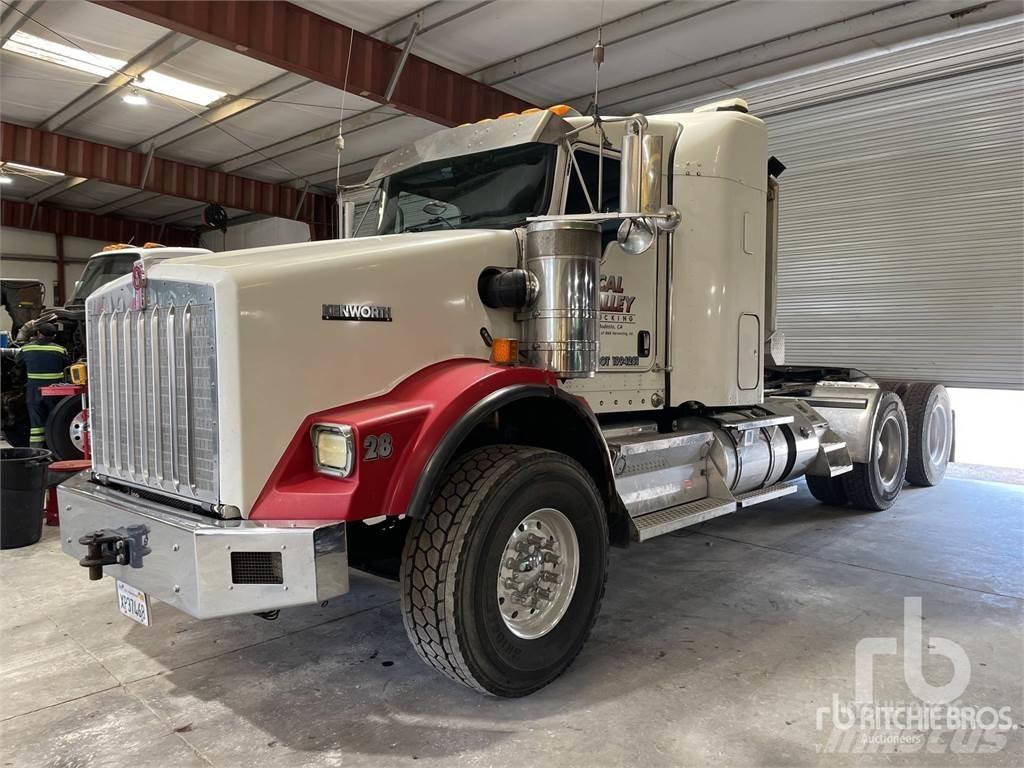Kenworth T800B Sattelzugmaschinen