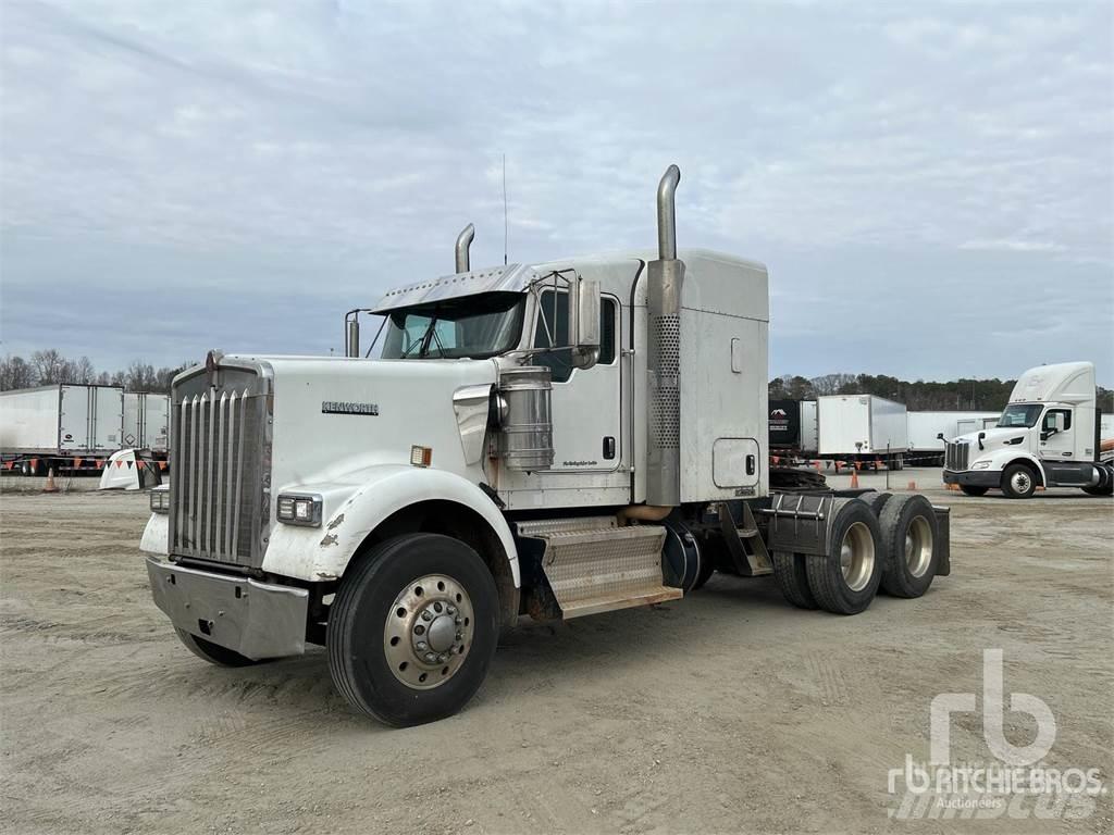Kenworth W900 Sattelzugmaschinen