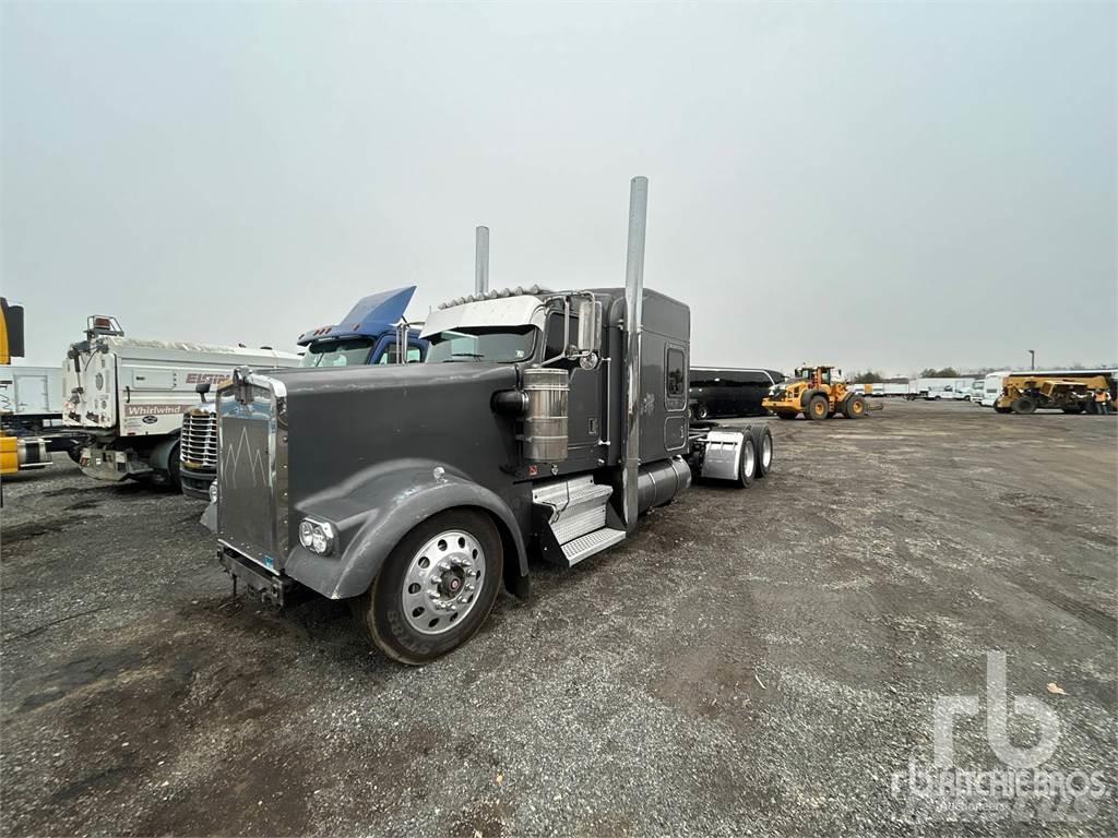 Kenworth W900 Sattelzugmaschinen