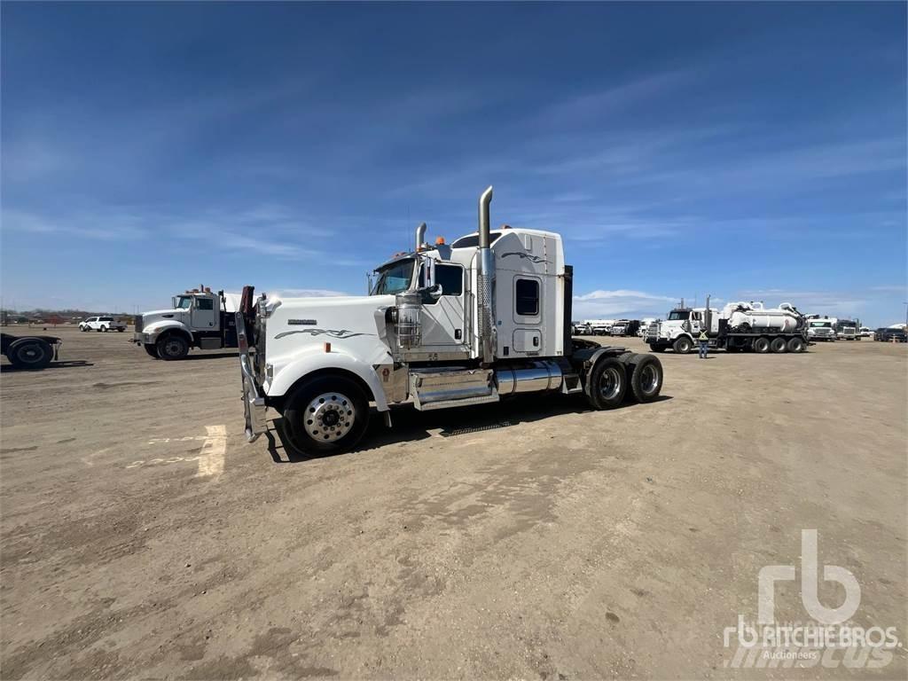 Kenworth W900 Sattelzugmaschinen