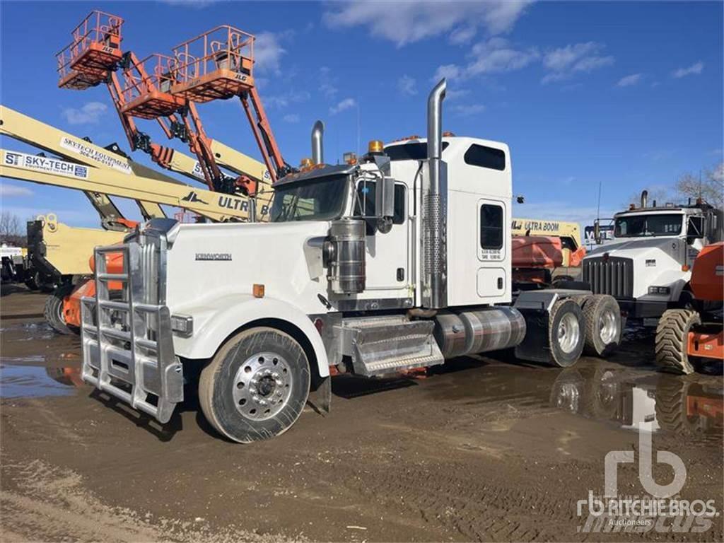 Kenworth W900 Sattelzugmaschinen