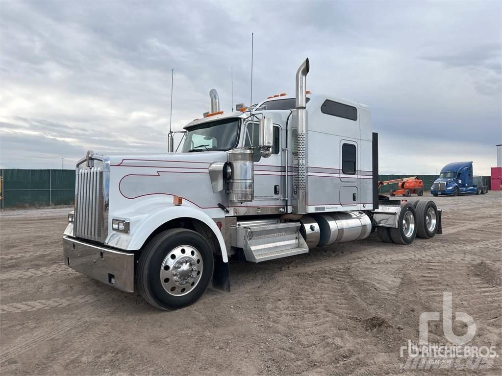 Kenworth W900 Sattelzugmaschinen