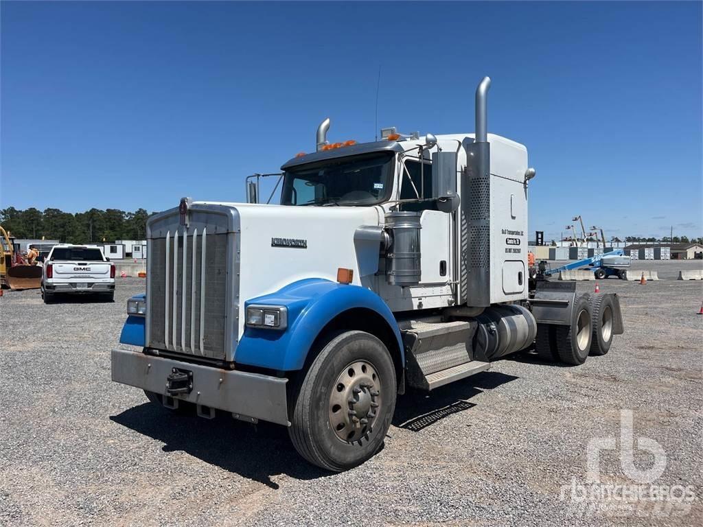 Kenworth W900L Sattelzugmaschinen