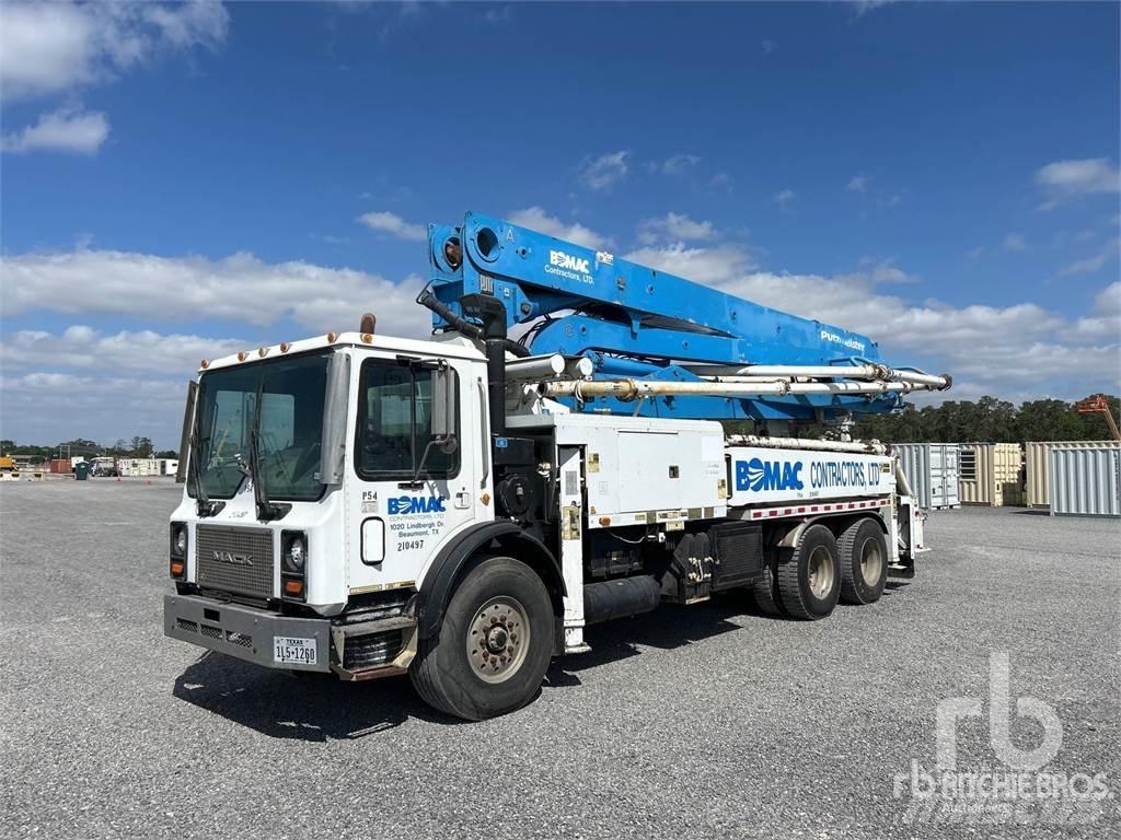 Mack MR688S Beton-Mischfahrzeuge