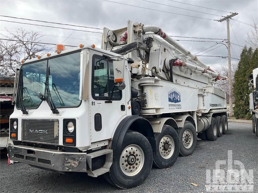 Mack MR688S Beton-Mischfahrzeuge