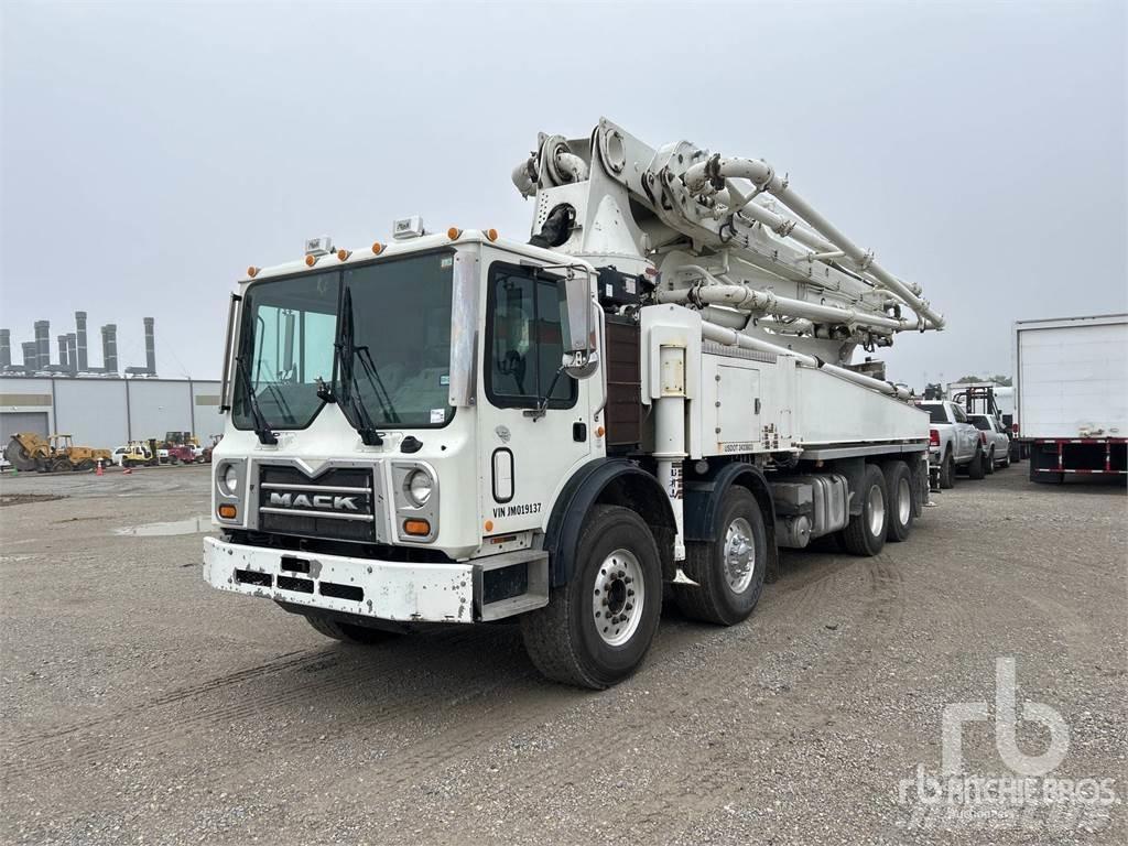 Mack MRU613 Beton-Mischfahrzeuge