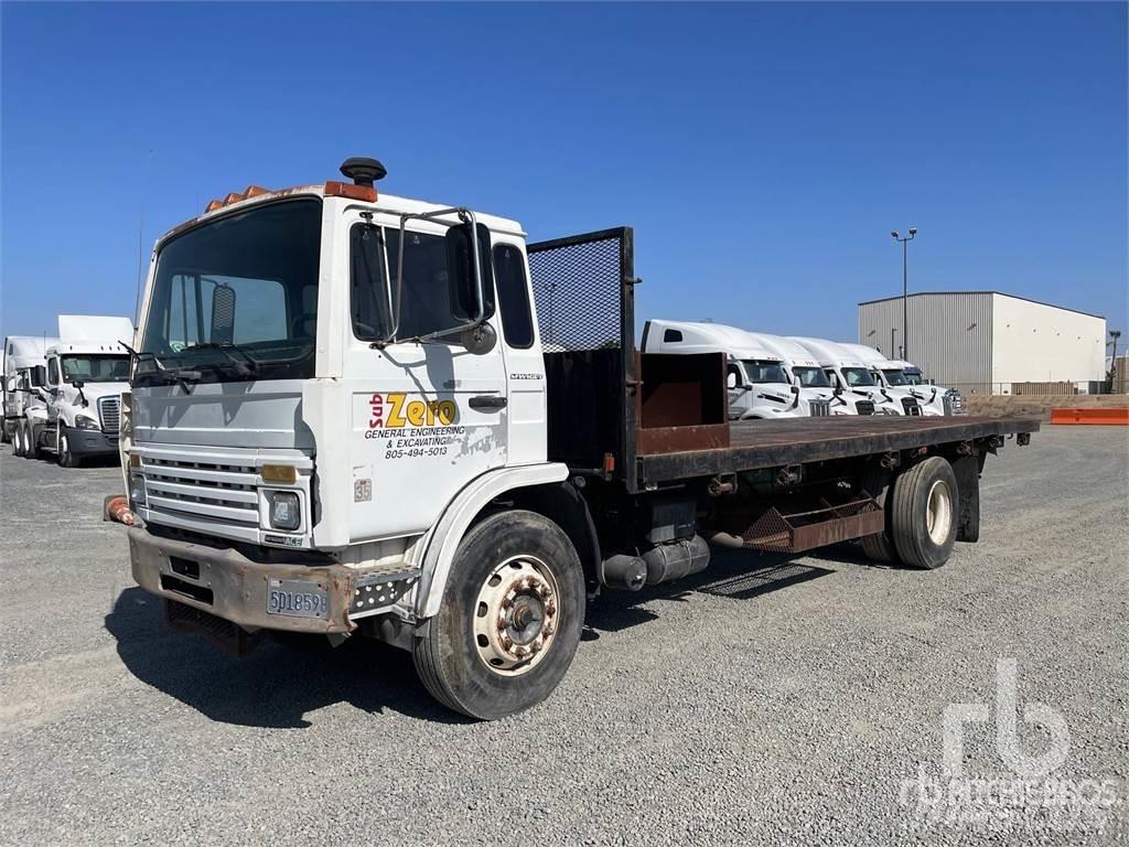 Mack MS250P Pritschenwagen/Pritschenwagen mit Seitenklappe