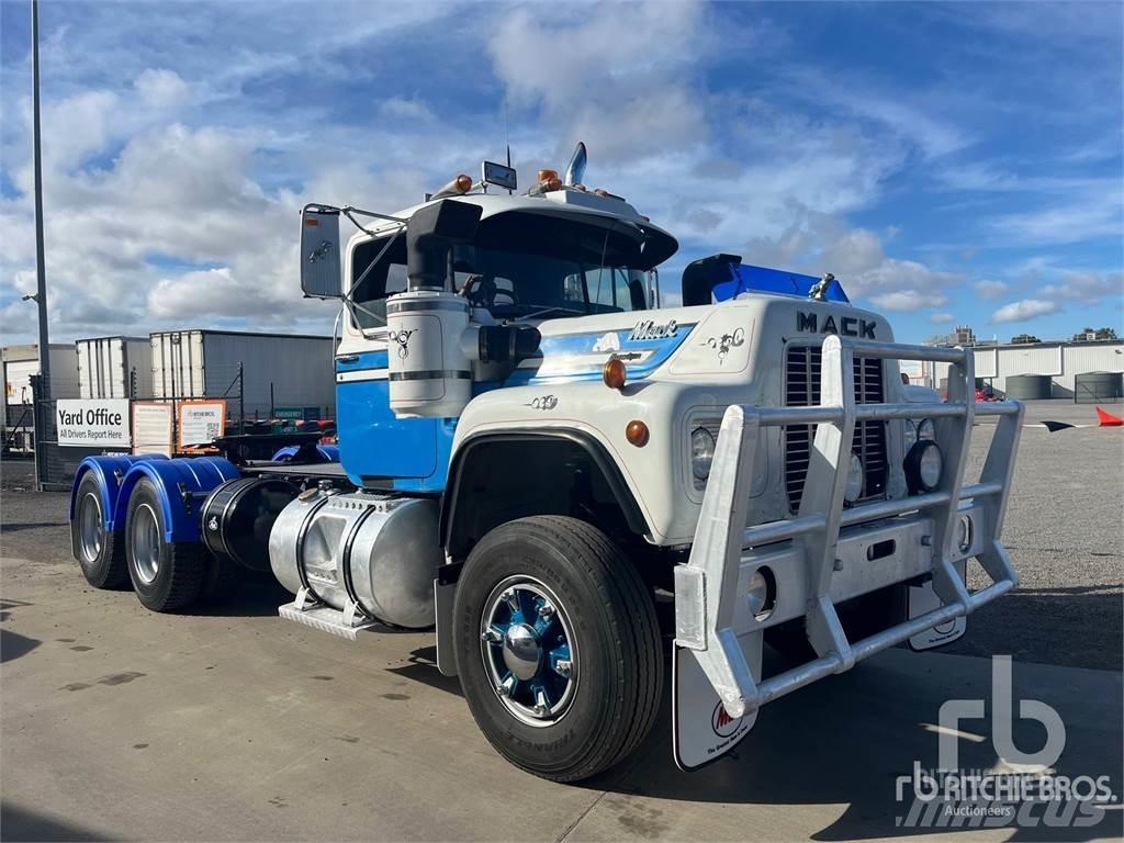 Mack R688RS Wechselfahrgestell