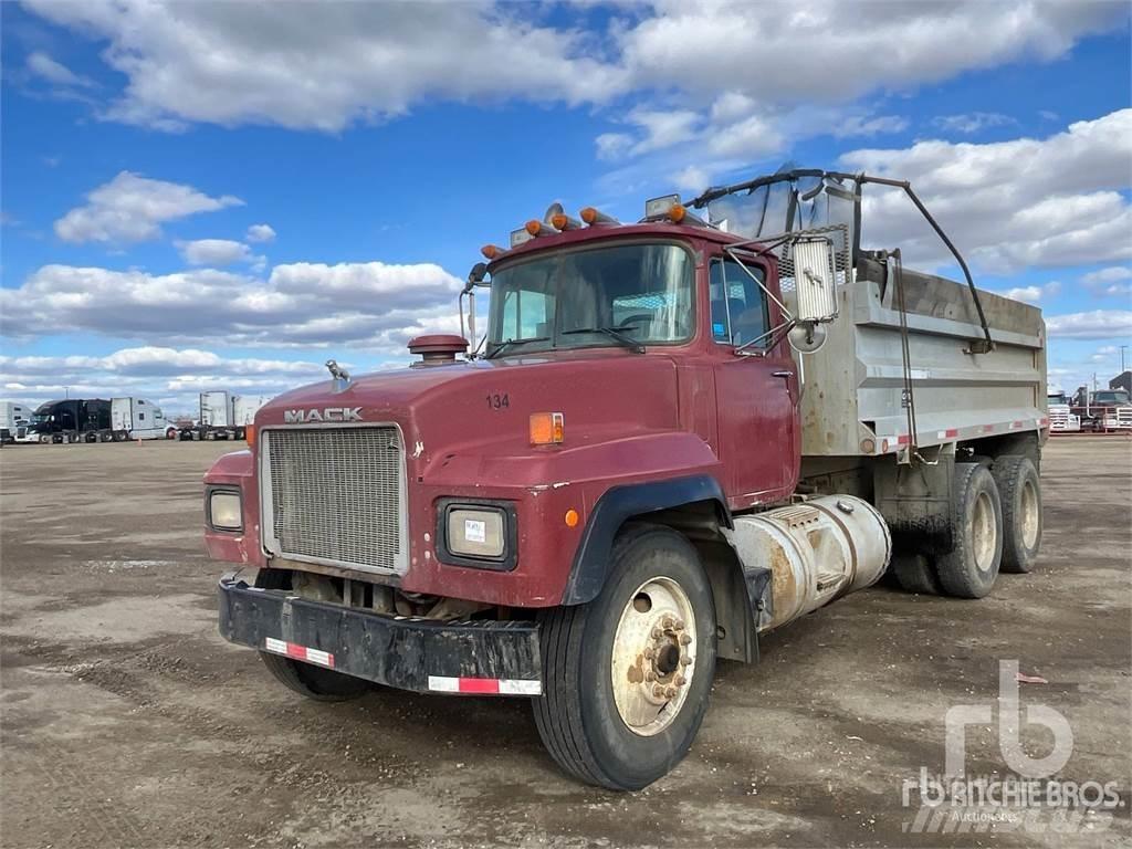 Mack RD688S Kipper
