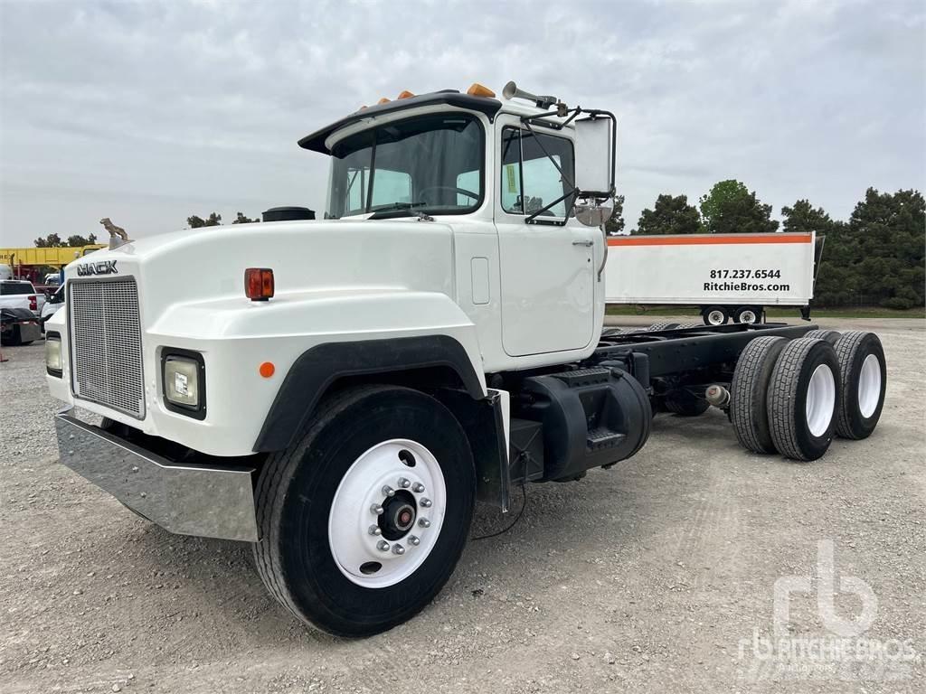 Mack RD690S Wechselfahrgestell