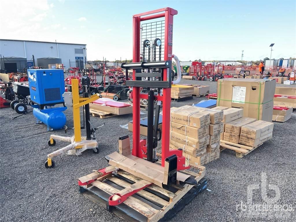 MultiQuip HT1C Palettenregale