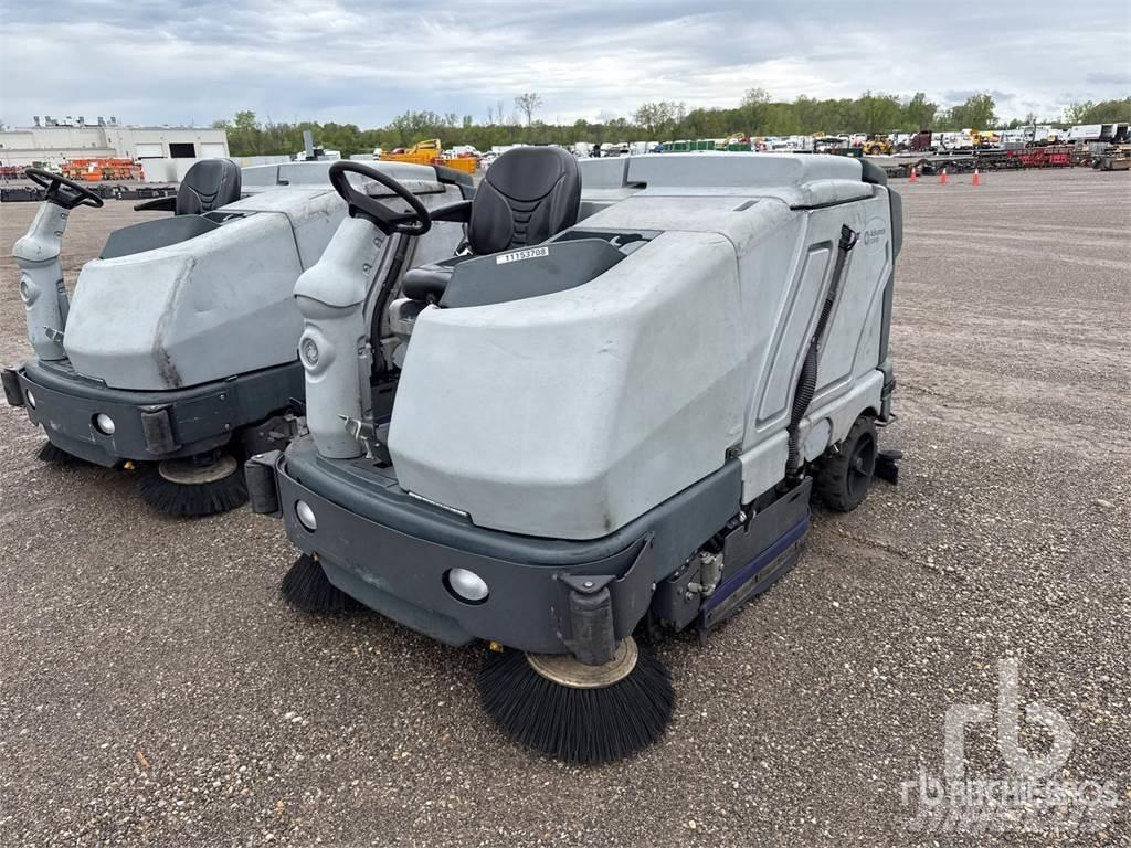 Nilfisk SC8000 Kehrer