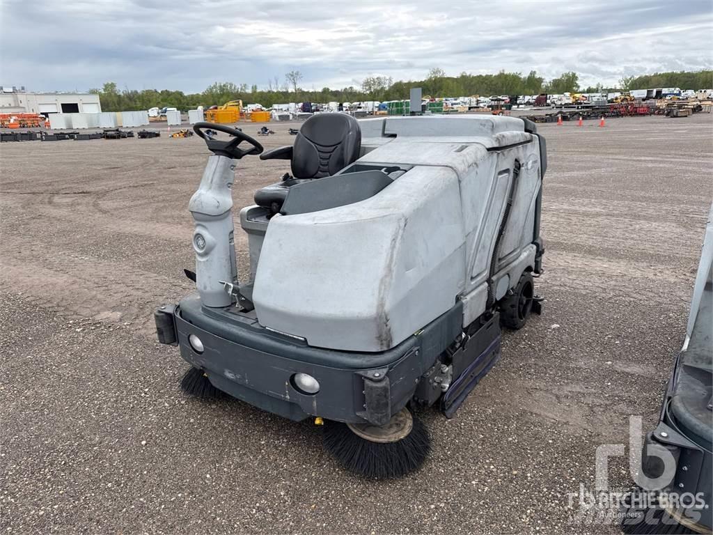 Nilfisk SC8000 Kehrer