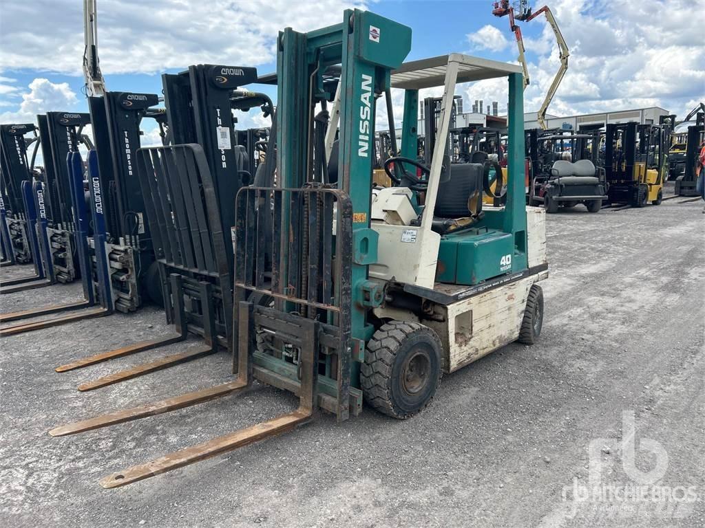 Nissan 40 Diesel Stapler