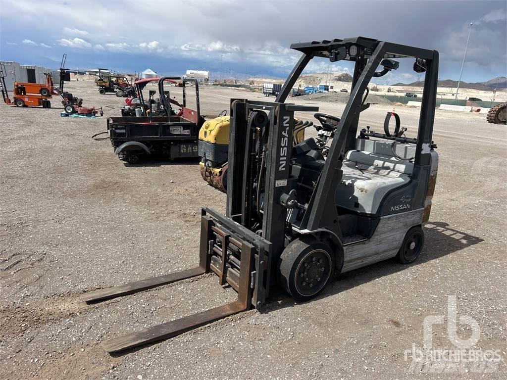 Nissan CF40LP Diesel Stapler