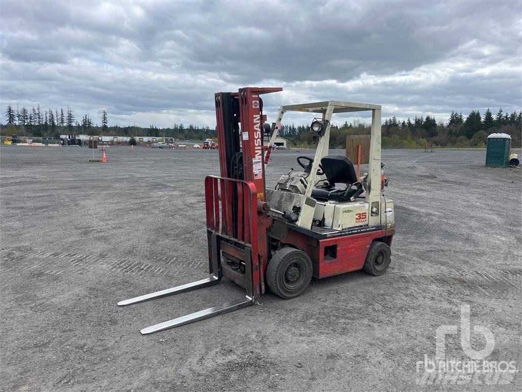 Nissan PH01A18V Diesel Stapler