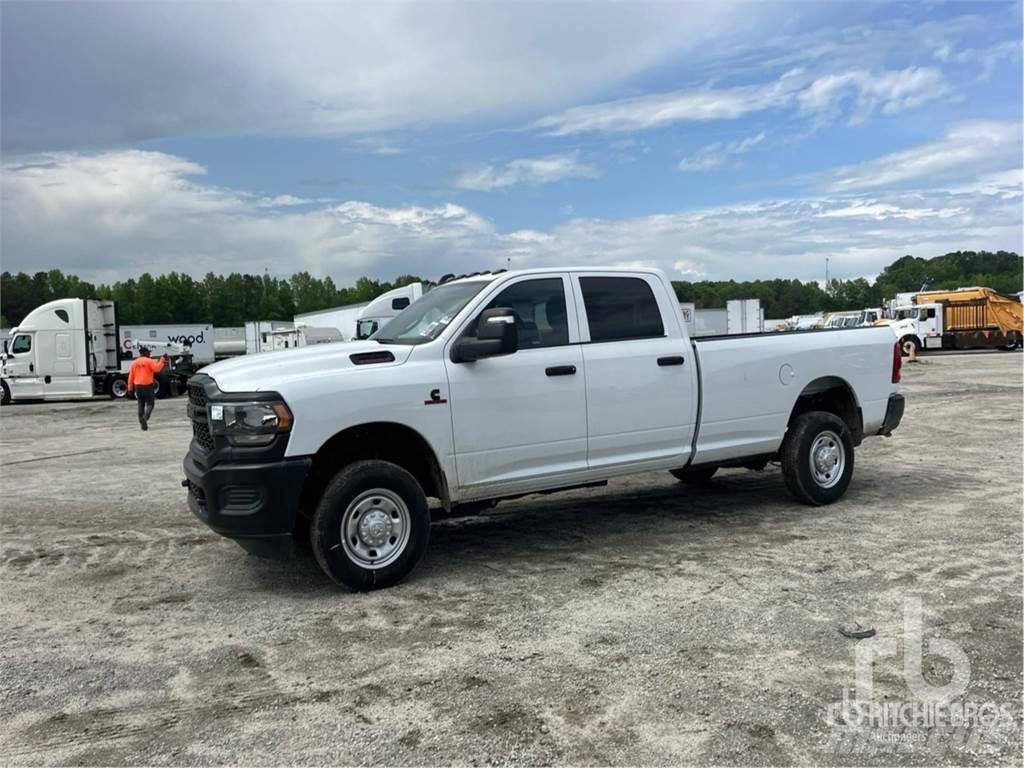 RAM 2500 Pickup/Pritschenwagen