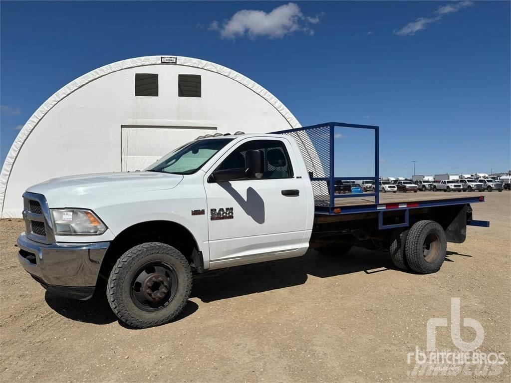 RAM 3500 Pritschenwagen/Pritschenwagen mit Seitenklappe