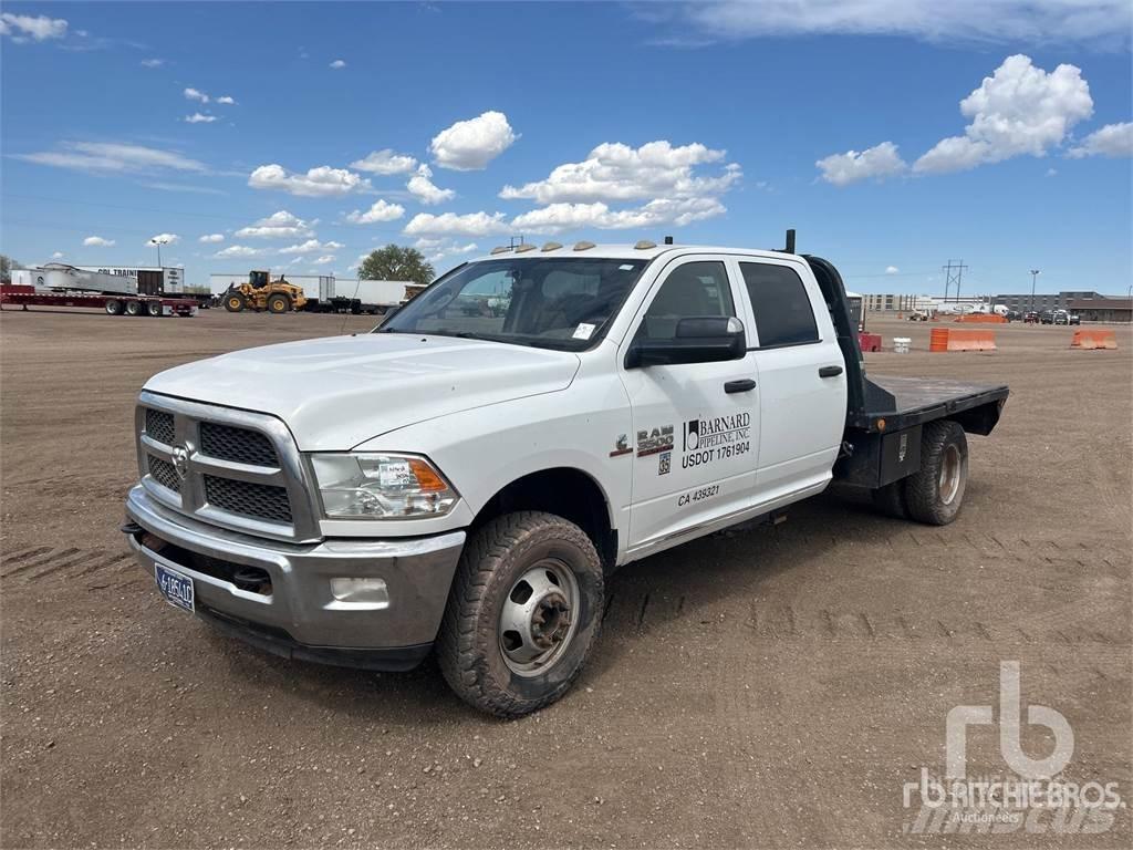 RAM 3500 Pritschenwagen/Pritschenwagen mit Seitenklappe