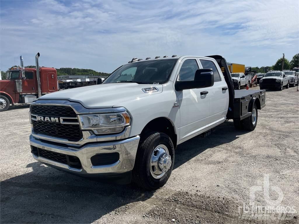 RAM 3500 Pritschenwagen/Pritschenwagen mit Seitenklappe