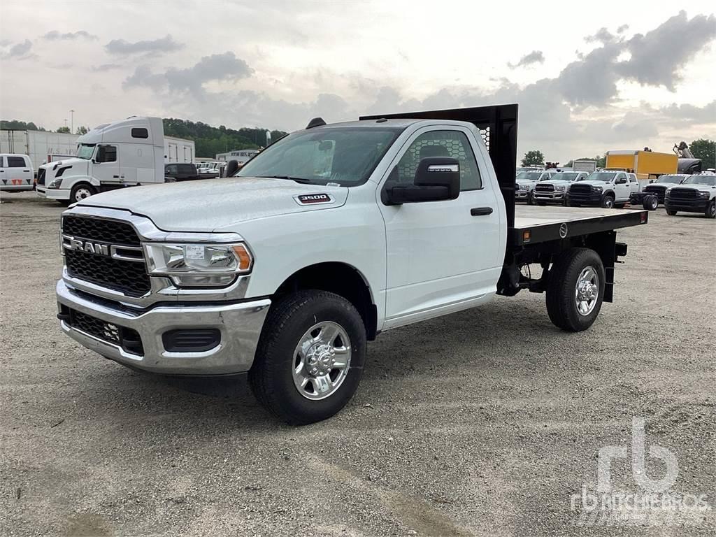 RAM 3500 Pritschenwagen/Pritschenwagen mit Seitenklappe
