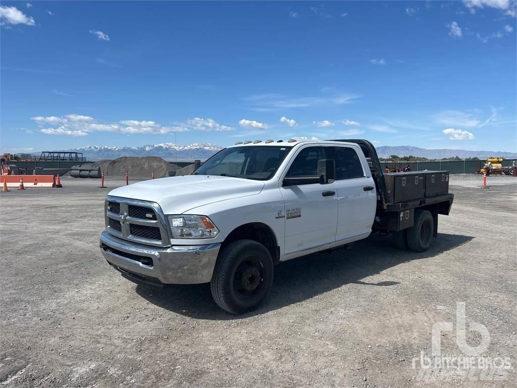 RAM 3500HD Pritschenwagen/Pritschenwagen mit Seitenklappe