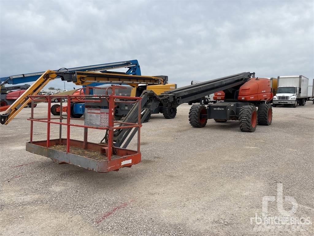 SkyJack SJ66T Gelenkteleskoparbeitsbühnen