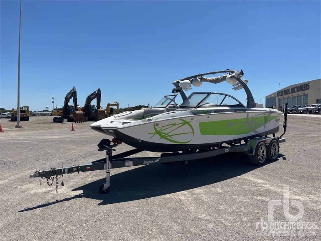  TIGE RZ2 Boote / Prahme