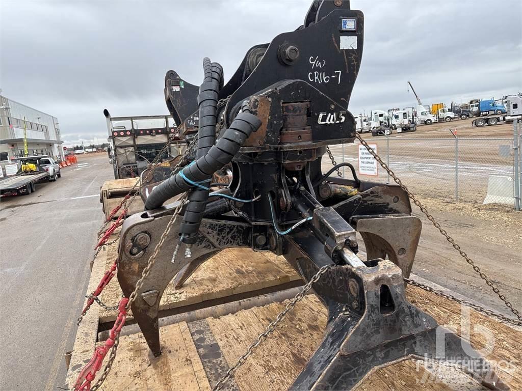 Tigercat 880 Gelenkausleger Lader