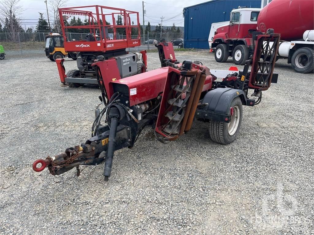 Toro 2700 Sonstige Kommunalmaschinen
