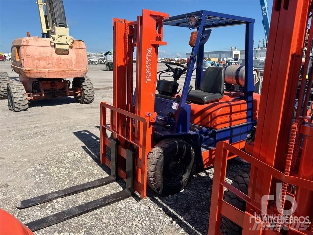 Toyota 5FG25 Diesel Stapler