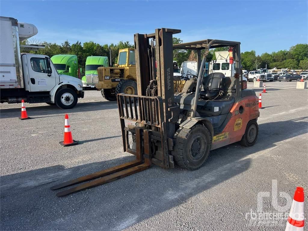 Toyota 8FD45U Diesel Stapler