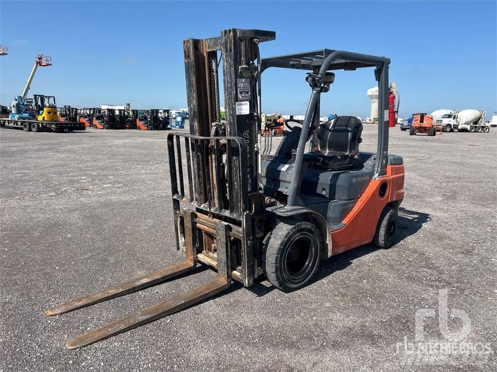 Toyota 8FDU25 Diesel Stapler