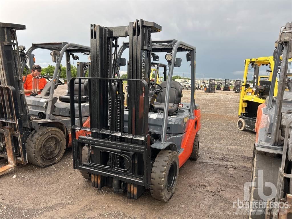 Toyota 8FDU25 Diesel Stapler